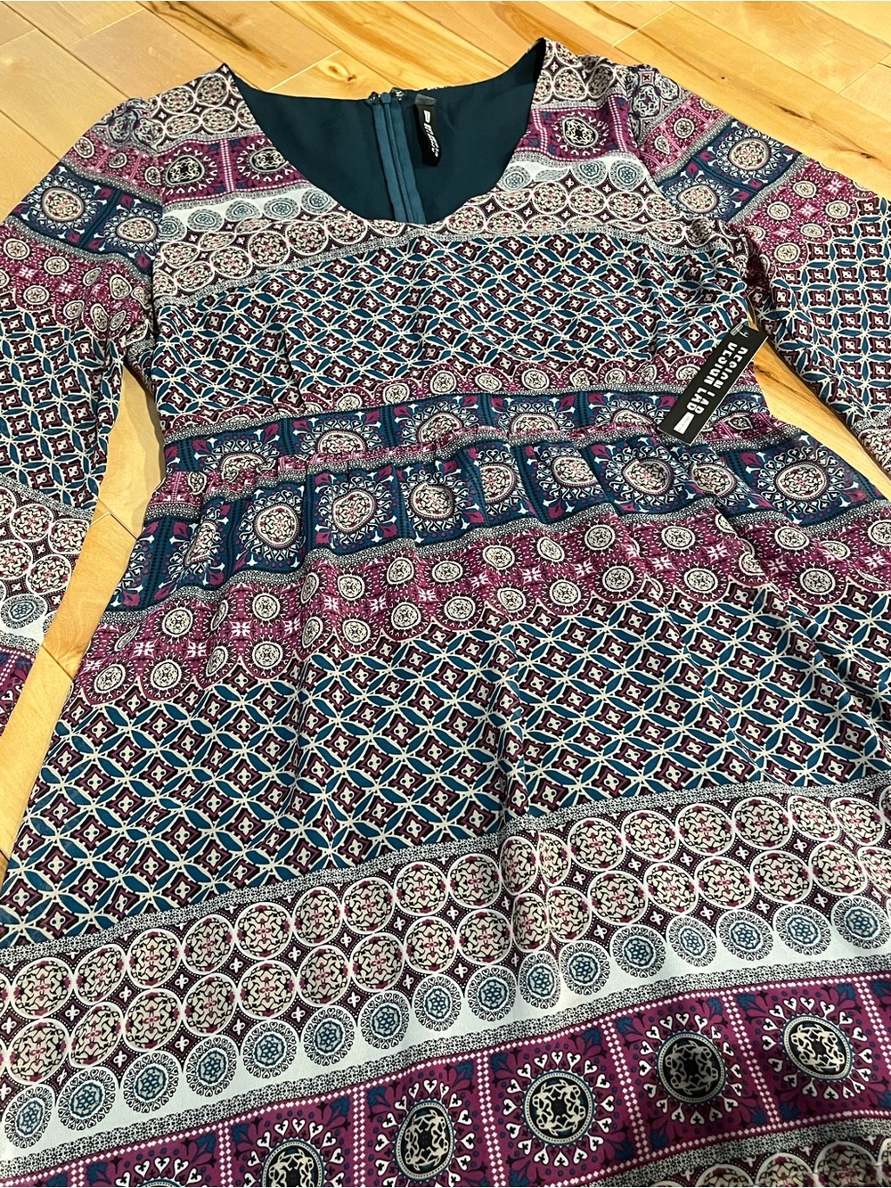 NWT Design Lab Lord & Taylor Boho Geometric Bell Sleeve Dress - Picture 3 of 5